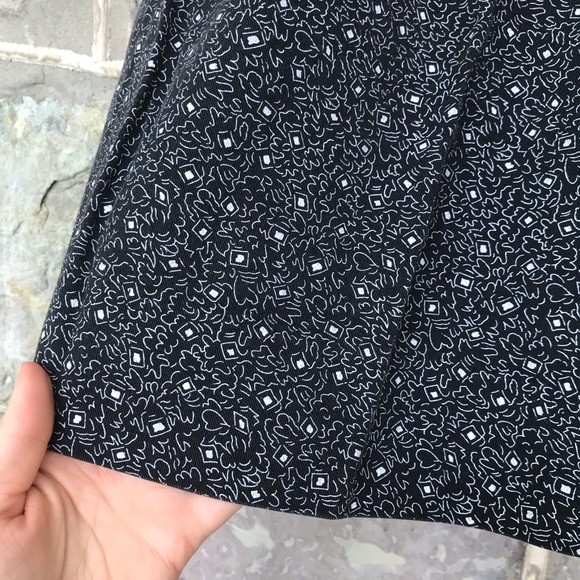 Vintage 80’s fun high waisted shorts - Picture 5 of 7